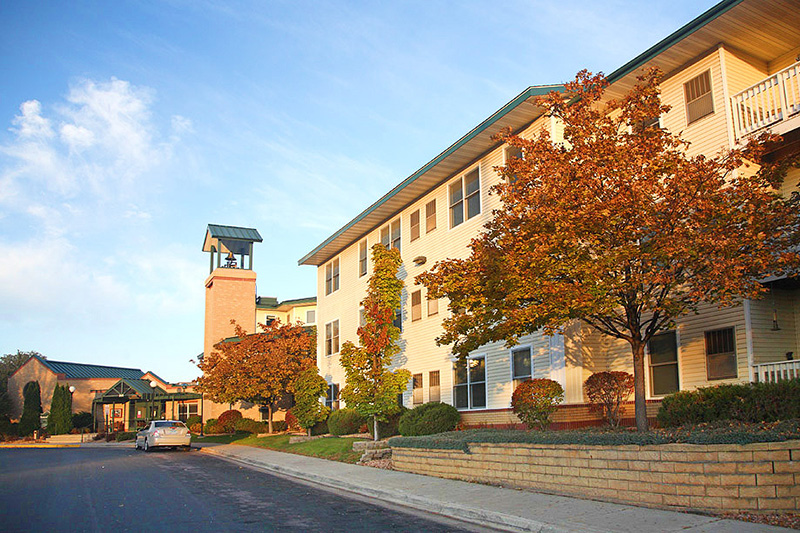 Auburn Courts assisted living exterior